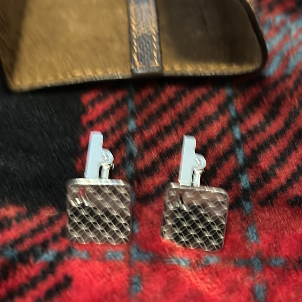 Louis Vuitton Cuff Links with box! - Picture 9 of 11